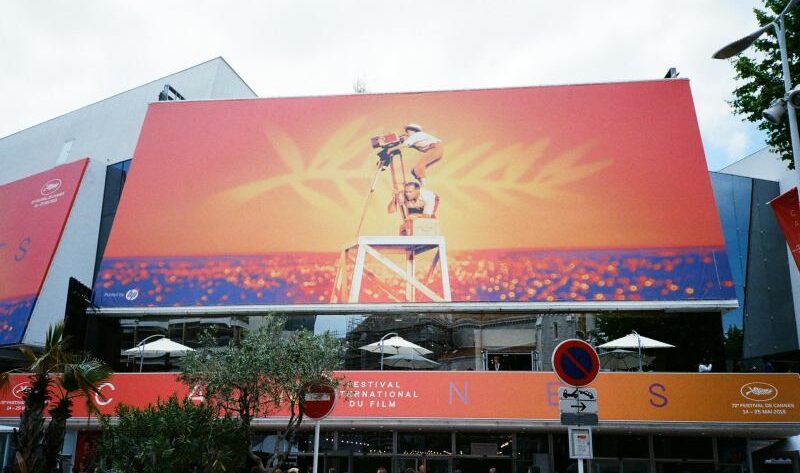 agence de spectacle Cannes, spectacle de luxe Cannes, artistes pour événement Cannes, musiciens Cannes, chanteurs Cannes, animation événement Cannes, show de prestige Cannes, performances artistiques Cannes, entertainment Cannes, événementiel de luxe Cannes